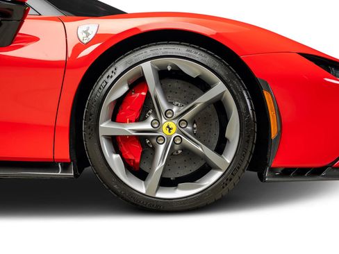 Used 2022 Ferrari SF90 Stradale image 35