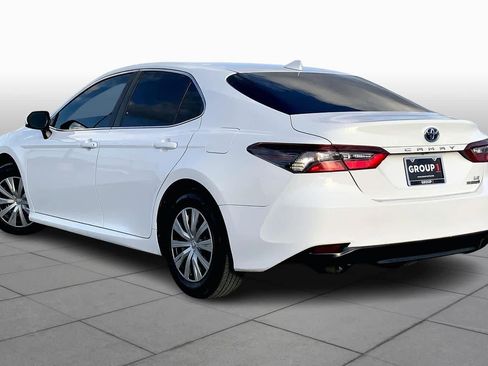 Used 2022 Toyota Camry LE image 11