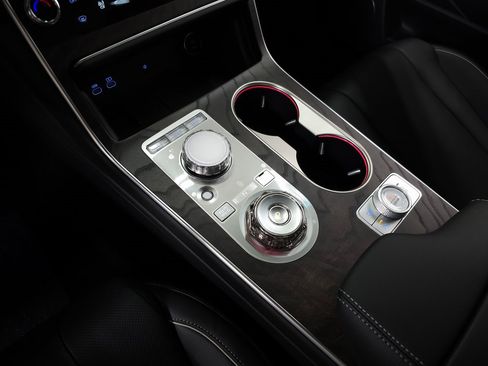 New 2026 Genesis GV80 2.5T Advanced image 28