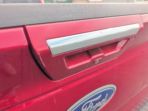 Used 2016 Ford F150 Lariat w/ Equipment Group 502A Luxury AWD/4WD image 23