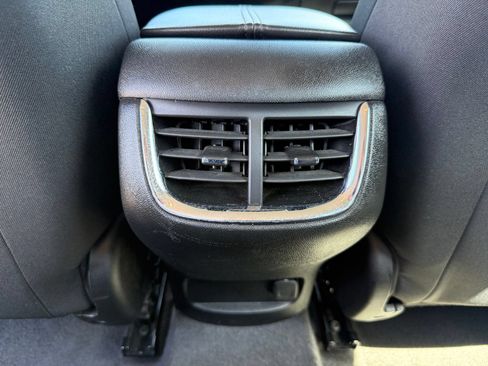 Used 2024 Chevrolet Malibu LT FWD image 32