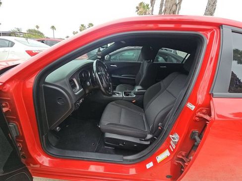 Used 2022 Dodge Charger SXT AWD/4WD image 5