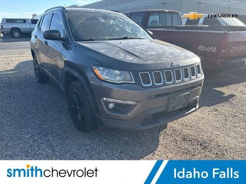 Used 2019 Jeep Compass Latitude AWD/4WD image 1