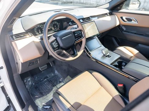 New 2025 Land Rover Range Rover Velar Dynamic HSE AWD/4WD image 11