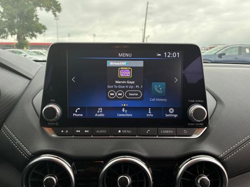Used 2025 Nissan Sentra SV FWD image 16