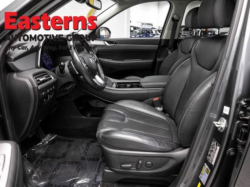 Used 2022 Hyundai Palisade SEL w/ 8P Bench Seat Package AWD/4WD image 13