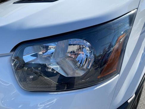 Used 2018 Ford Transit 250 138 image 34