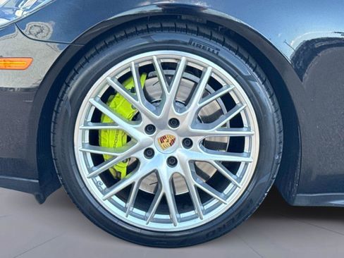 Used 2020 Porsche Panamera 4 image 10