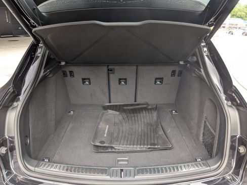 Certified 2023 Porsche Macan Turbo AWD/4WD image 24