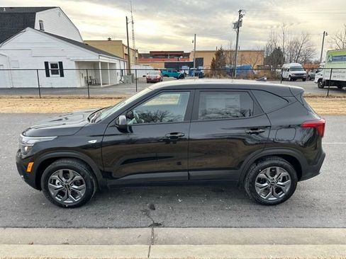 New 2026 Kia Seltos LX image 28