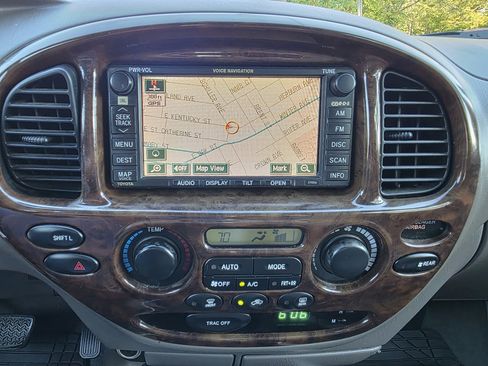 Used 2006 Toyota Sequoia SR5 image 14