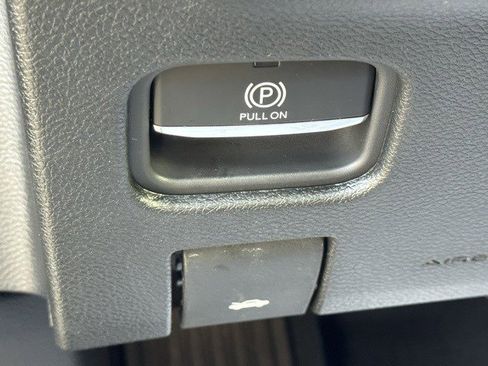 New 2025 Jeep Grand Cherokee L Limited image 14