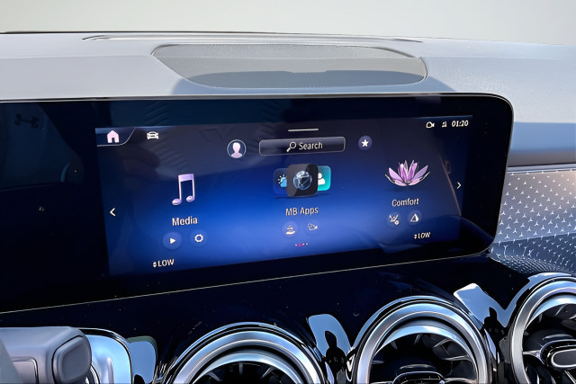 Certified 2026 Mercedes-Benz GLB 250 4MATIC image 23
