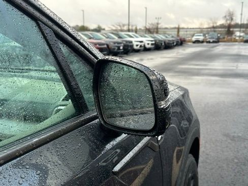 Used 2022 Kia Sorento S w/ Panoramic Sunroof Package image 12