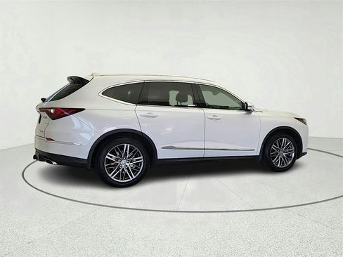 Used 2024 Acura MDX SH-AWD w/ Advance Package image 8