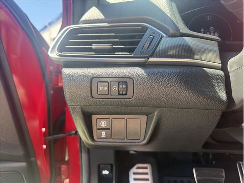 Used 2021 Honda Accord Sport image 22