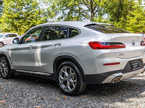 Used 2024 BMW X4 xDrive30i w/ Parking Assistance Package image 4