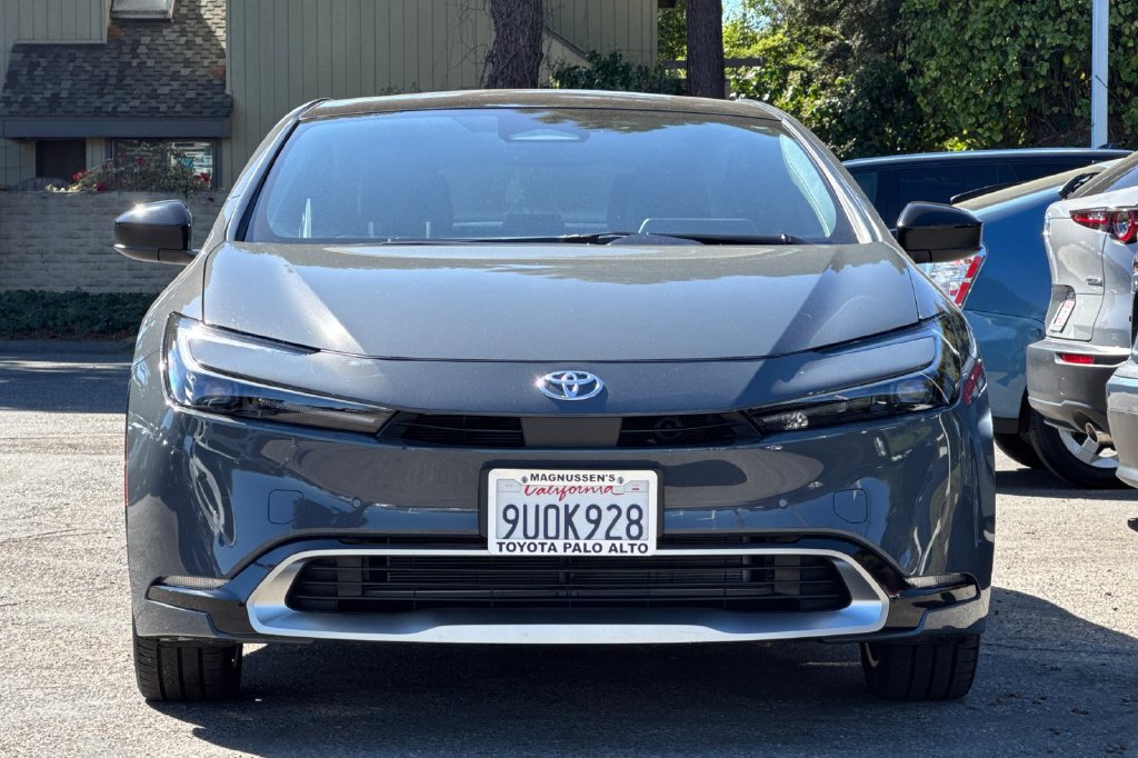 Certified 2025 Toyota Prius Plug-In Hybrid FWD image 8