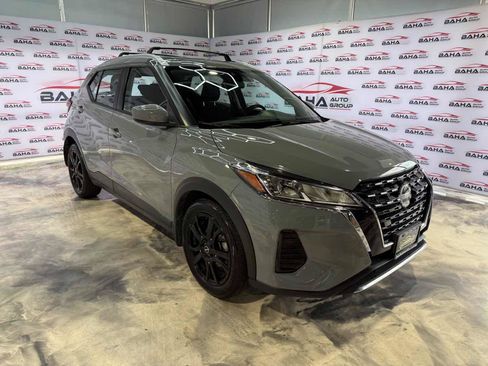 Used 2022 Nissan Kicks SV w/ Exterior Package FWD image 3