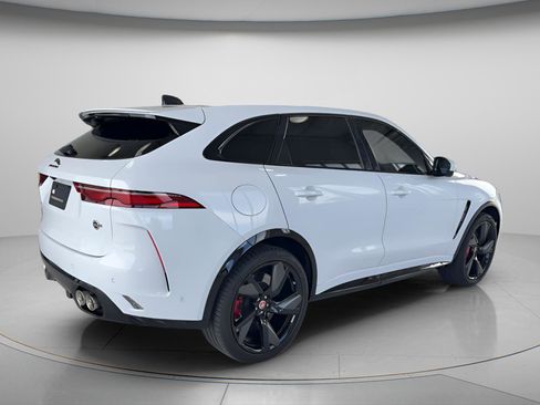 Used 2022 Jaguar F-PACE SVR AWD/4WD image 10