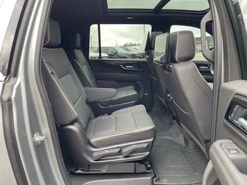 New 2026 GMC Yukon XL Elevation w/ Elevation Premium Package image 29
