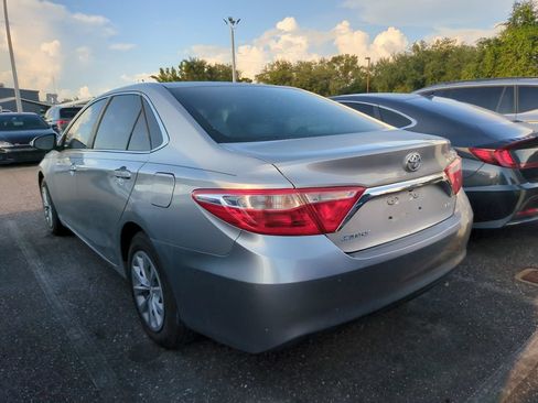 Used 2016 Toyota Camry LE FWD image 5