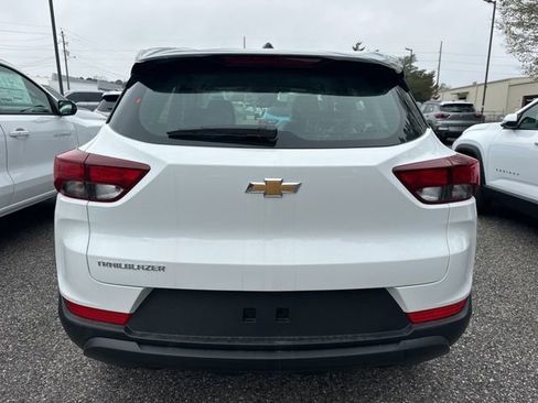 New 2026 Chevrolet TrailBlazer LS image 3
