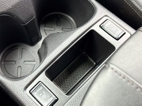 Used 2022 Nissan Rogue Sport SL image 12