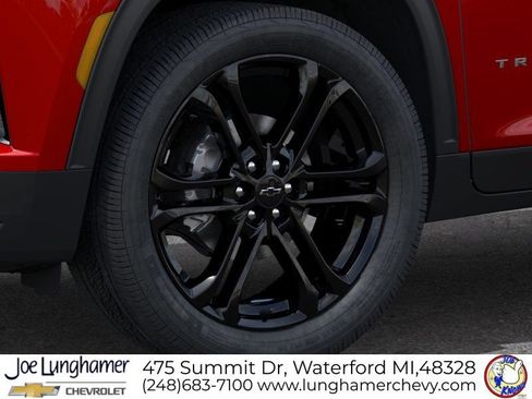 New 2027 Chevrolet Traverse LT FWD image 9