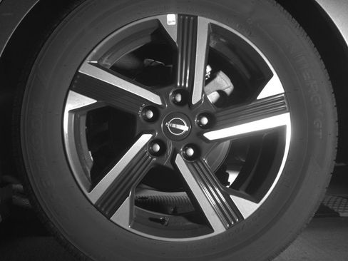 Used 2025 Nissan Sentra SV FWD image 14