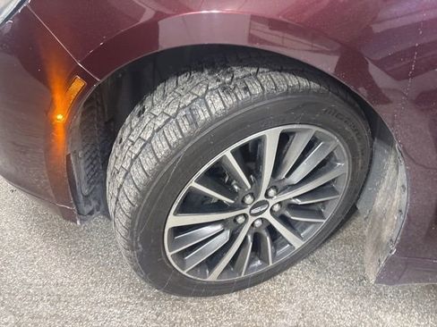 Used 2017 Lincoln MKZ Select w/ Technology Package image 25