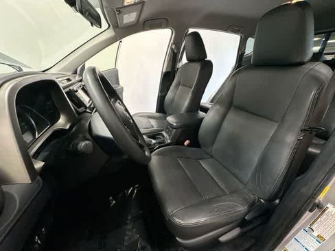 Used 2014 Toyota RAV4 LE AWD/4WD image 14