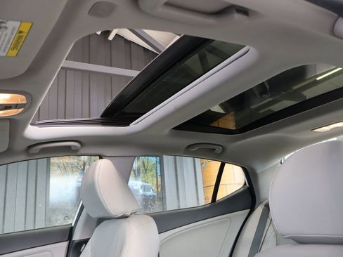 Used 2012 Kia Optima EX w/ Premium Pkg image 8