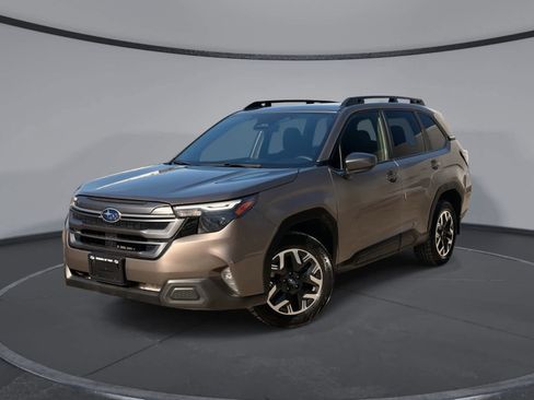 Certified 2025 Subaru Forester Premium image 1