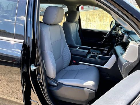 Used 2023 Toyota Tundra SR5 w/ SR5 Convenience Package image 9