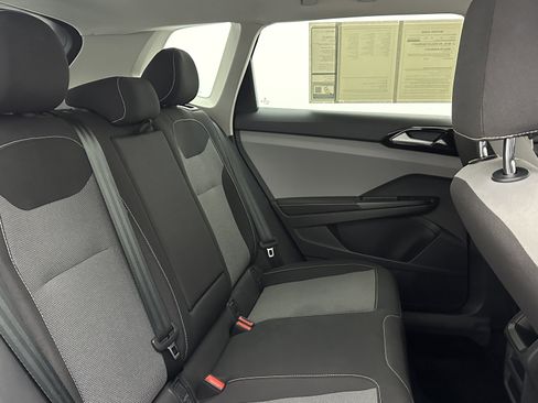 Used 2024 Volkswagen Taos S image 32