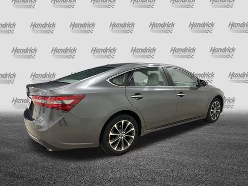 Used 2016 Toyota Avalon XLE Premium FWD image 10