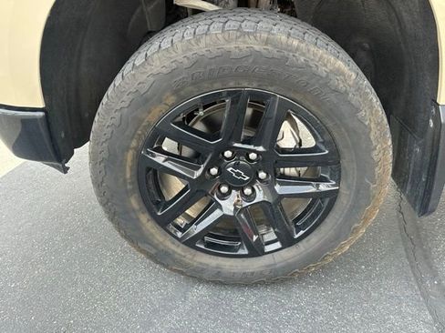 Certified 2023 Chevrolet Silverado 1500 Custom Trail Boss w/ LPO, Dark Essentials Package AWD/4WD image 30