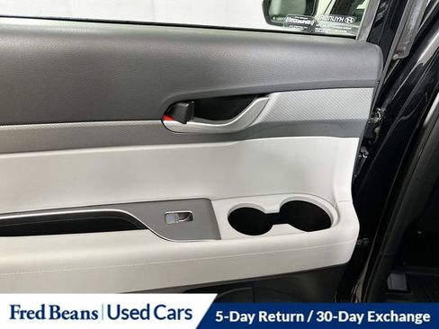 Used 2023 Hyundai Palisade SEL w/ Cargo Package image 24