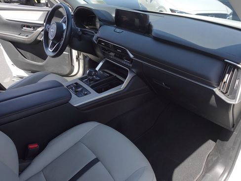 Used 2024 MAZDA CX-90 Plug-In Hybrid w/ Preferred AWD/4WD image 13