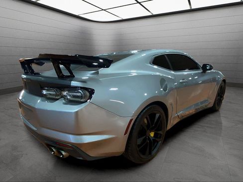 Used 2023 Chevrolet Camaro LT w/ RS Package image 5