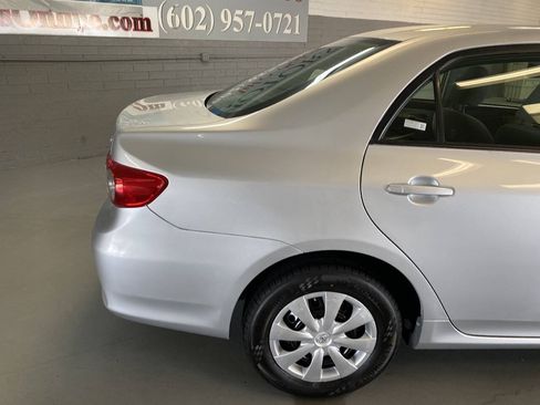 Used 2011 Toyota Corolla LE FWD image 11