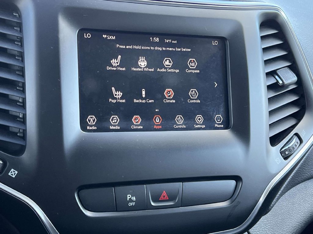 Used 2019 Jeep Cherokee Latitude Plus w/ Comfort/Convenience Group AWD/4WD image 26