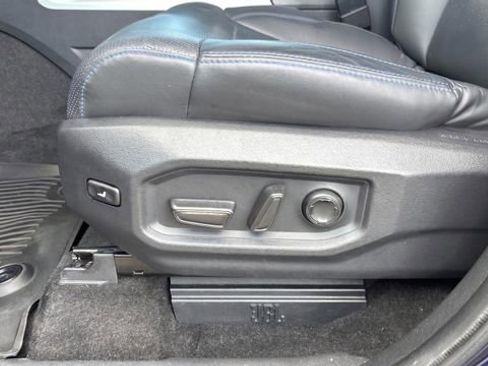 Used 2023 Toyota Tundra Platinum AWD/4WD image 15
