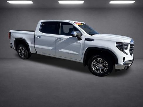 Used 2025 GMC Sierra 1500 SLT RWD image 18