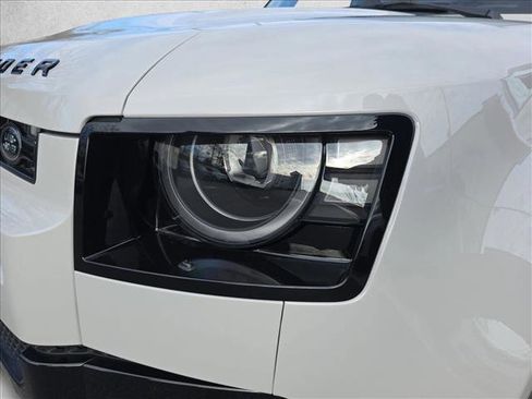 New 2026 Land Rover Defender 110 S image 30