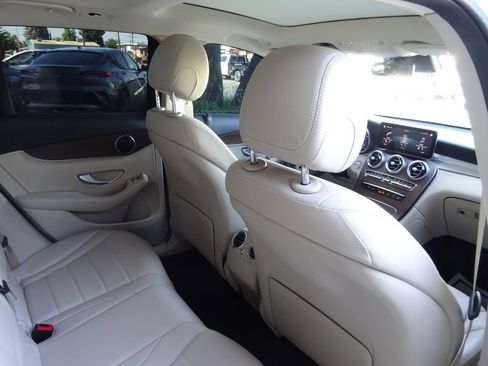 Used 2022 Mercedes-Benz GLC 300 image 22