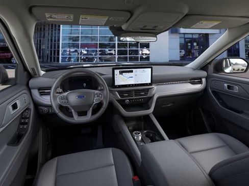 New 2026 Ford Explorer Active RWD image 9