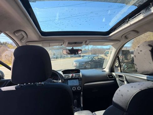 Used 2017 Subaru Forester 2.5i Premium w/ All-Weather Package AWD/4WD image 17