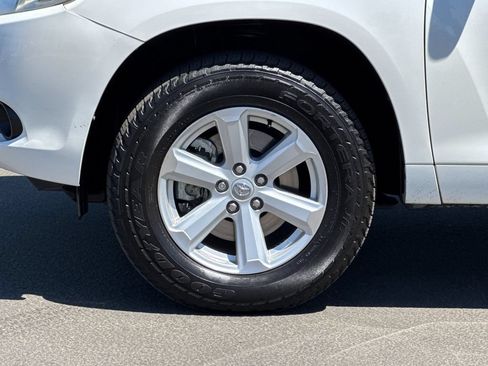 Used 2010 Toyota Highlander 2WD image 23